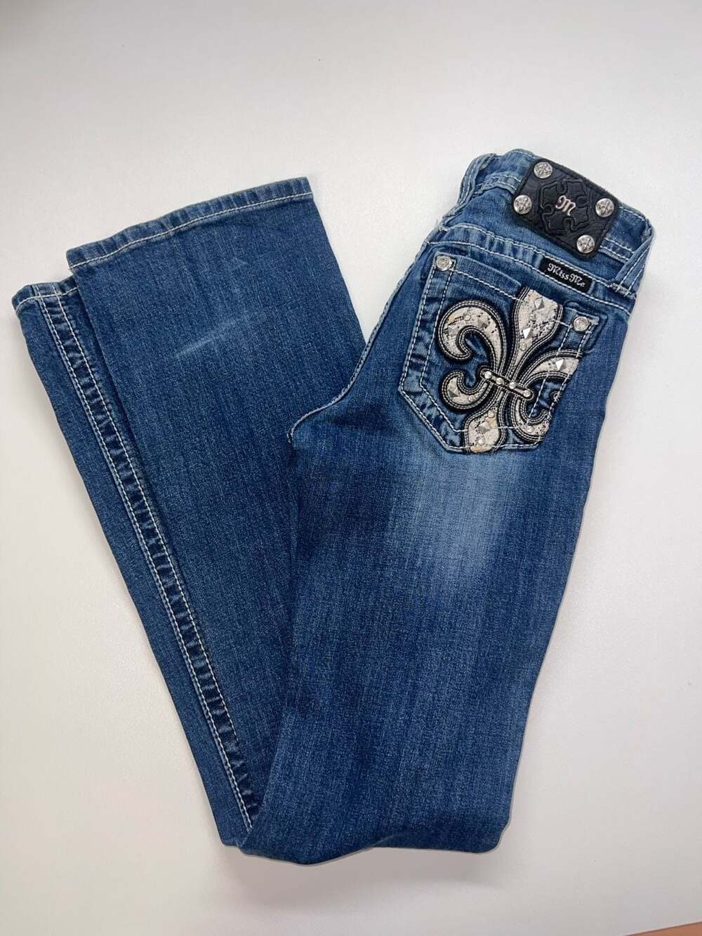 Miss Me Girls Fleur De Lis Rhinestone Bootcut Jeans Size 14 27x29.5 JK6163B 0518
